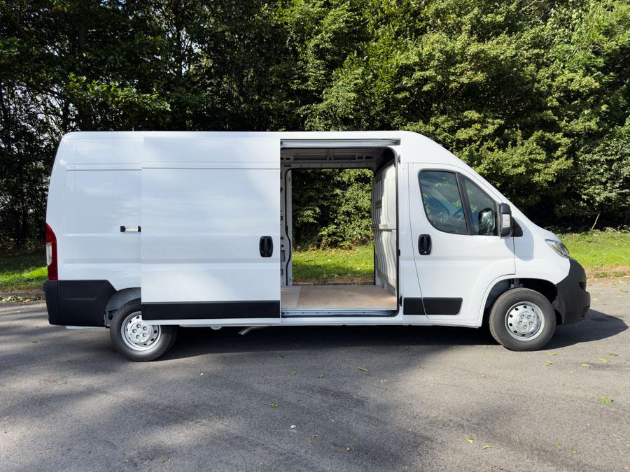 Citroen Relay 2.2 BlueHDi 35 Enterprise Edition Panel Van 5dr Diesel Manual L3 High Roof Euro 6 (s/s) (140 ps)