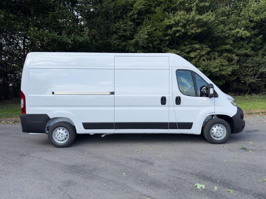 Citroen Relay 2.2 BlueHDi 35 Enterprise Edition Panel Van 5dr Diesel Manual L3 High Roof Euro 6 (s/s) (140 ps)