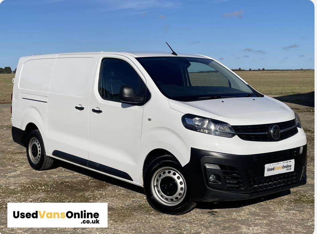 Vauxhall Vivaro 2.0 Turbo D 3100 Dynamic Panel Van 6dr Diesel Auto L2 H1 Euro 6 (s/s) (145 ps)