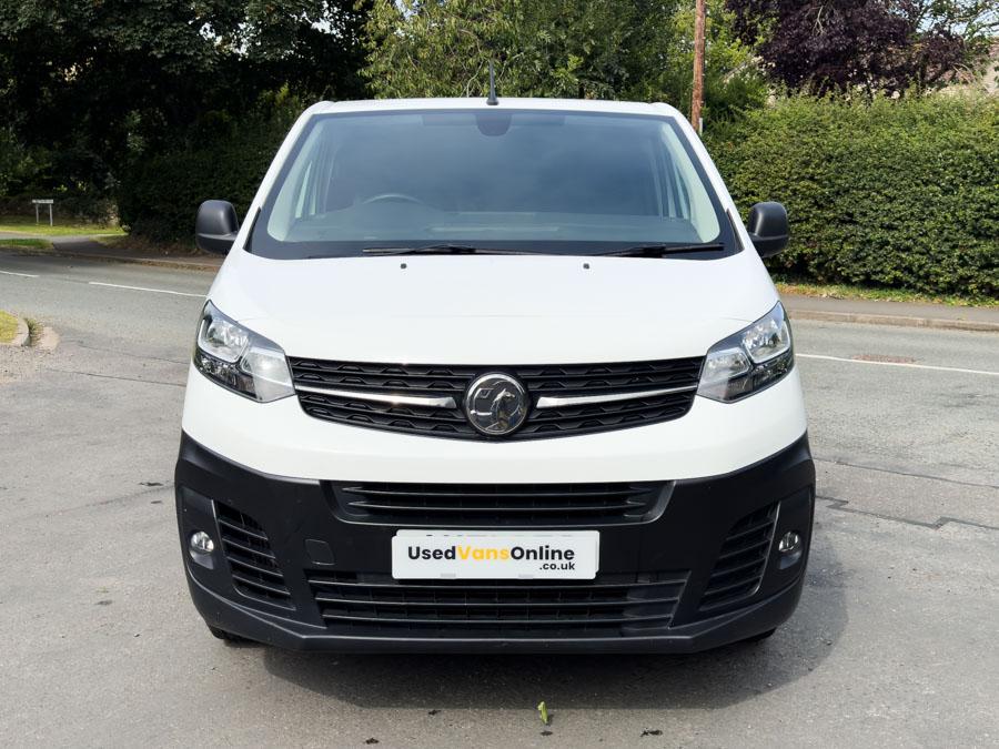 Vauxhall Vivaro 2.0 Turbo D 3100 Dynamic Panel Van 6dr Diesel Auto L2 H1 Euro 6 (s/s) (145 ps)