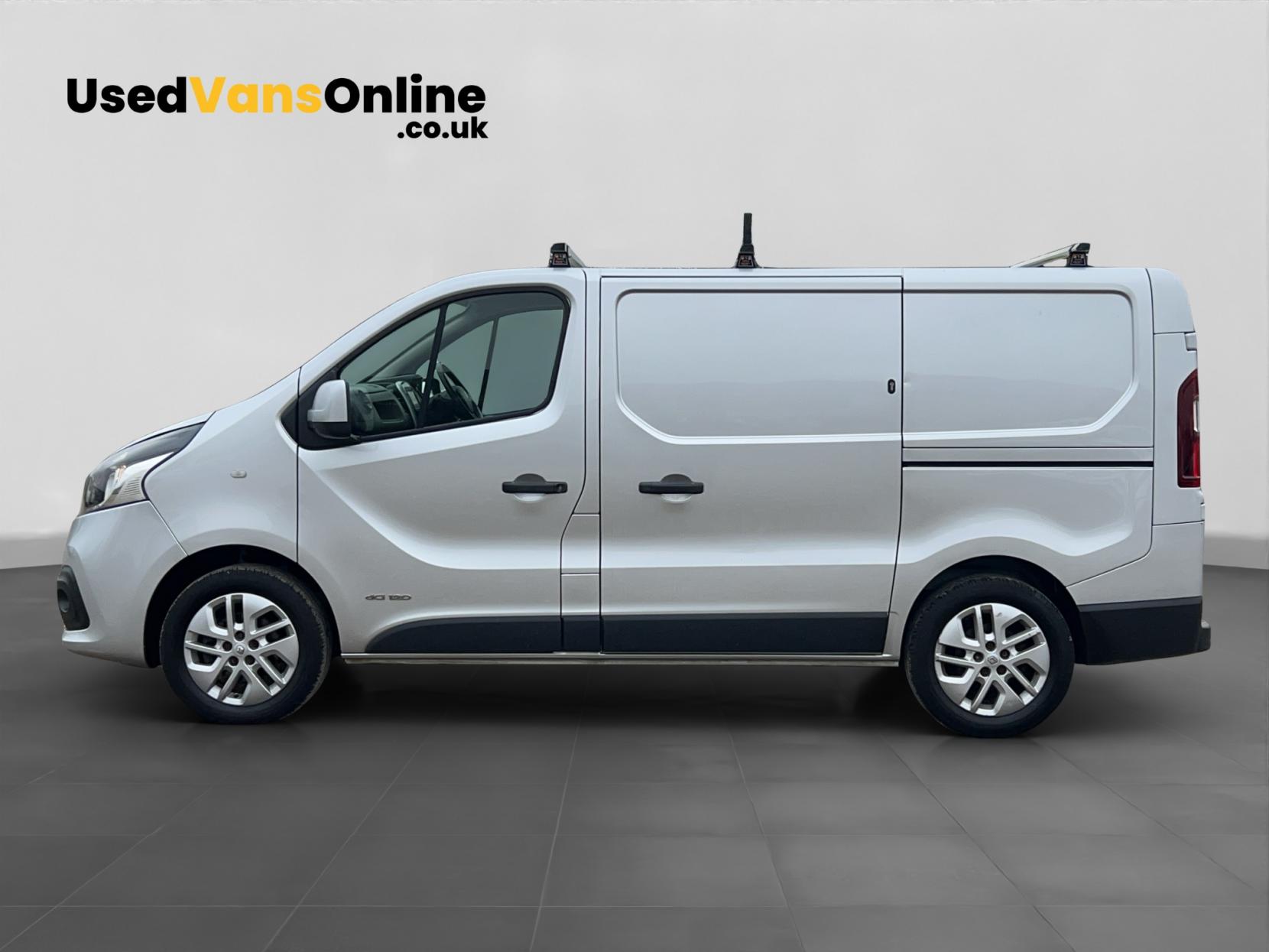 Renault Trafic 1.6 dCi 27 Sport Nav Panel Van 5dr Diesel Manual SWB Standard Roof Euro 6 (120 ps)