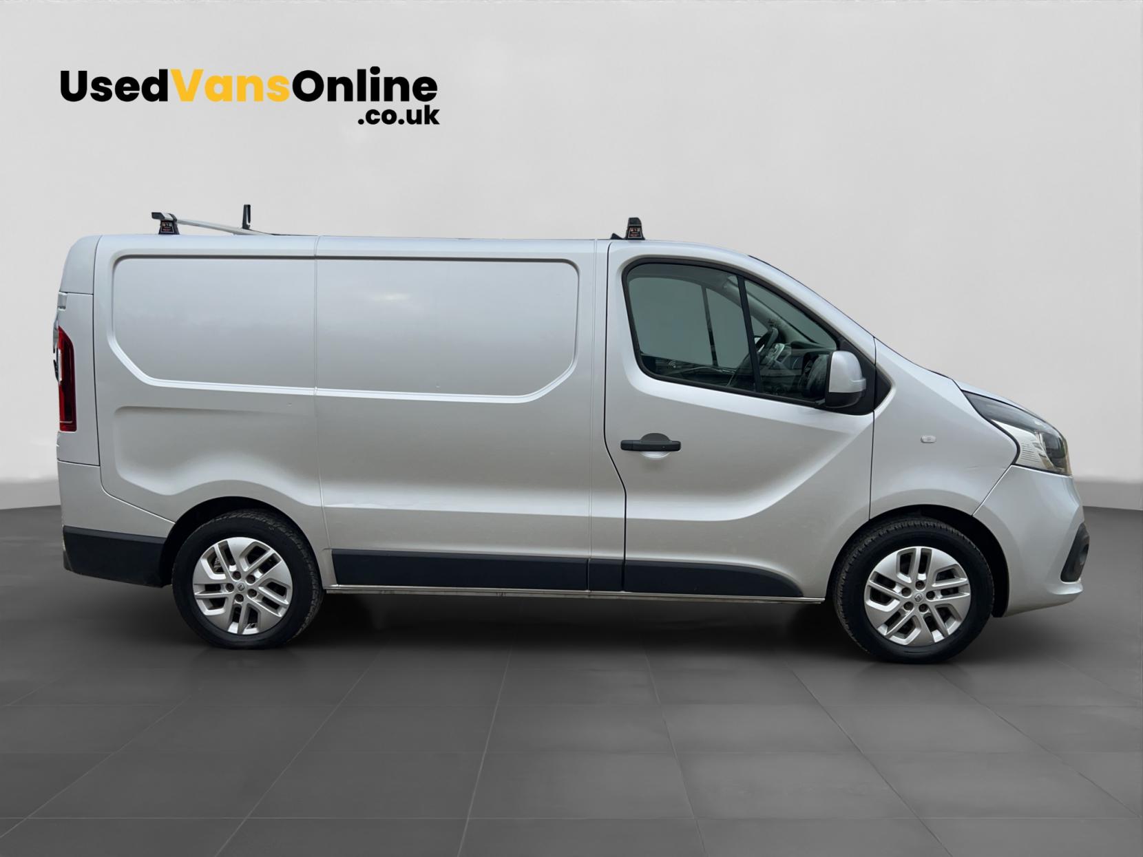 Renault Trafic 1.6 dCi 27 Sport Nav Panel Van 5dr Diesel Manual SWB Standard Roof Euro 6 (120 ps)