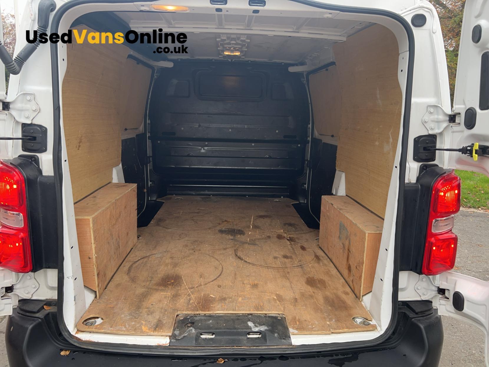 Vauxhall Vivaro 1.5 Turbo D 2700 Dynamic Panel Van 6dr Diesel Manual L1 H1 Euro 6 (s/s) (100 ps)