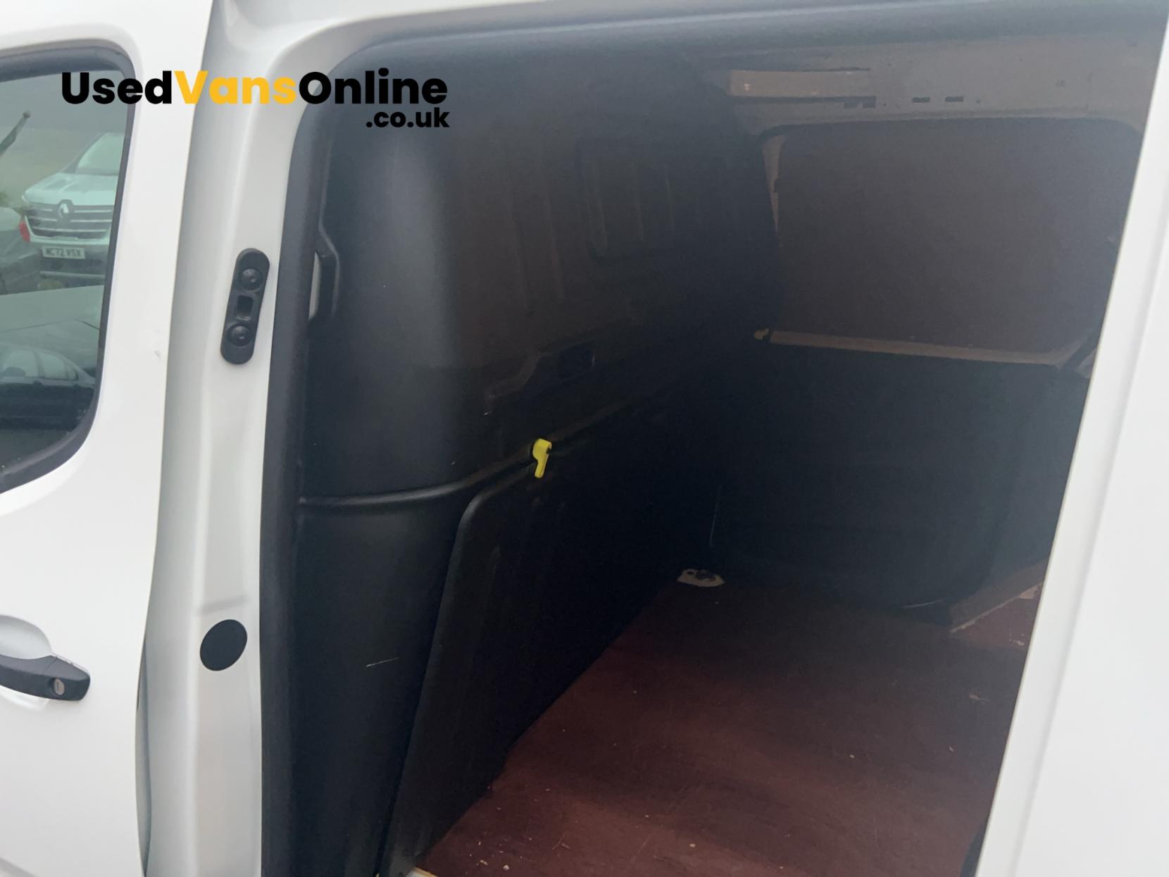 Citroen Berlingo 1.5 BlueHDi 950 Enterprise XL Pro Panel Van 6dr Diesel Manual LWB Euro 6 (s/s) (100 ps)