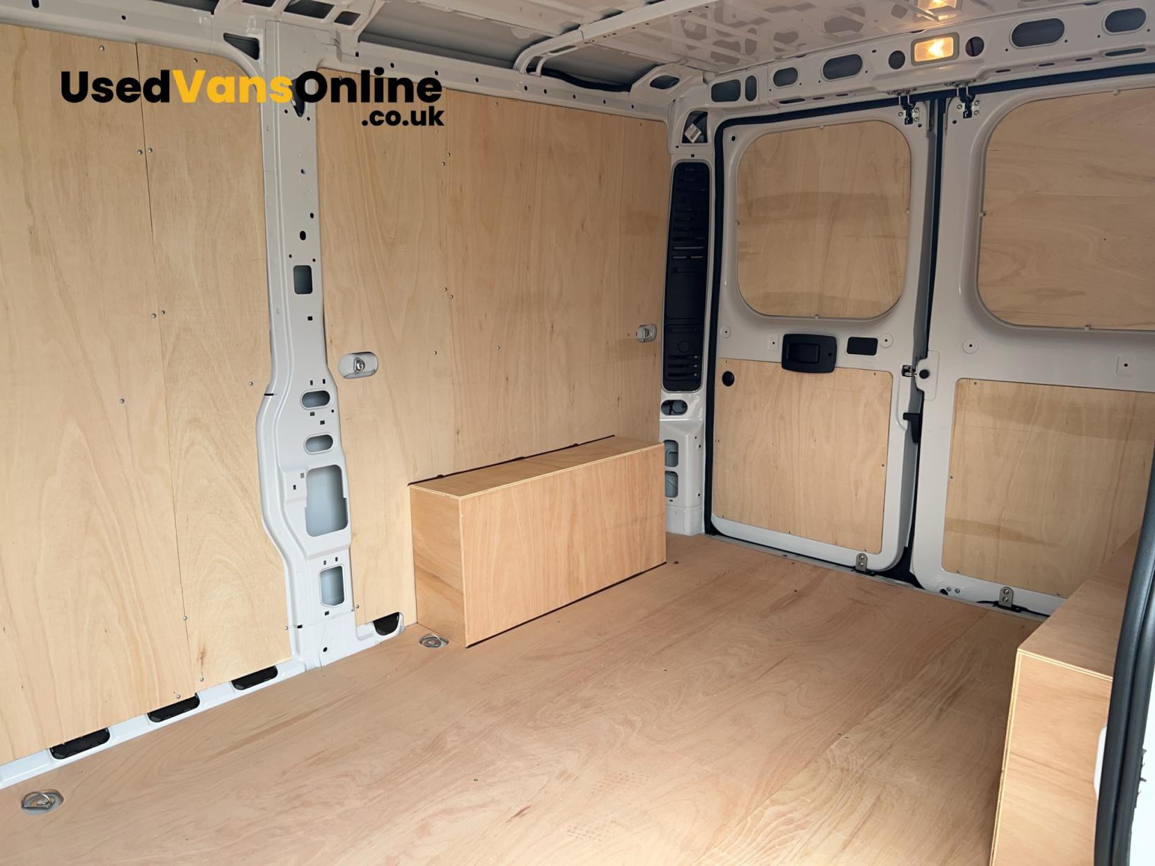 Citroen Relay 2.2 BlueHDi 35 Enterprise Edition Panel Van 5dr Diesel Manual L2 Euro 6 (s/s) (140 ps)