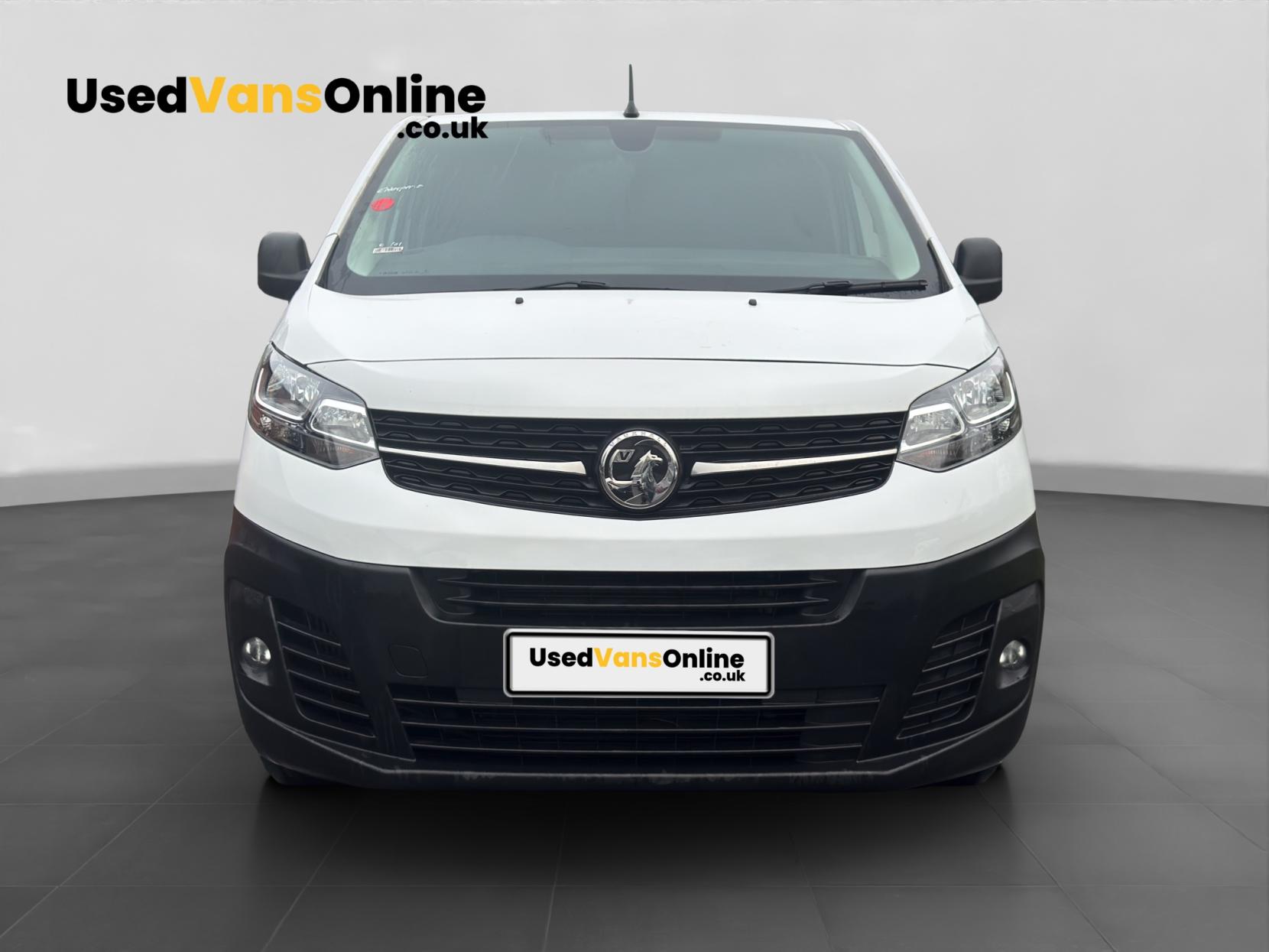 Vauxhall Vivaro 2.0 Turbo D 3100 Dynamic Panel Van 6dr Diesel Auto L2 H1 Euro 6 (s/s) (145 ps)