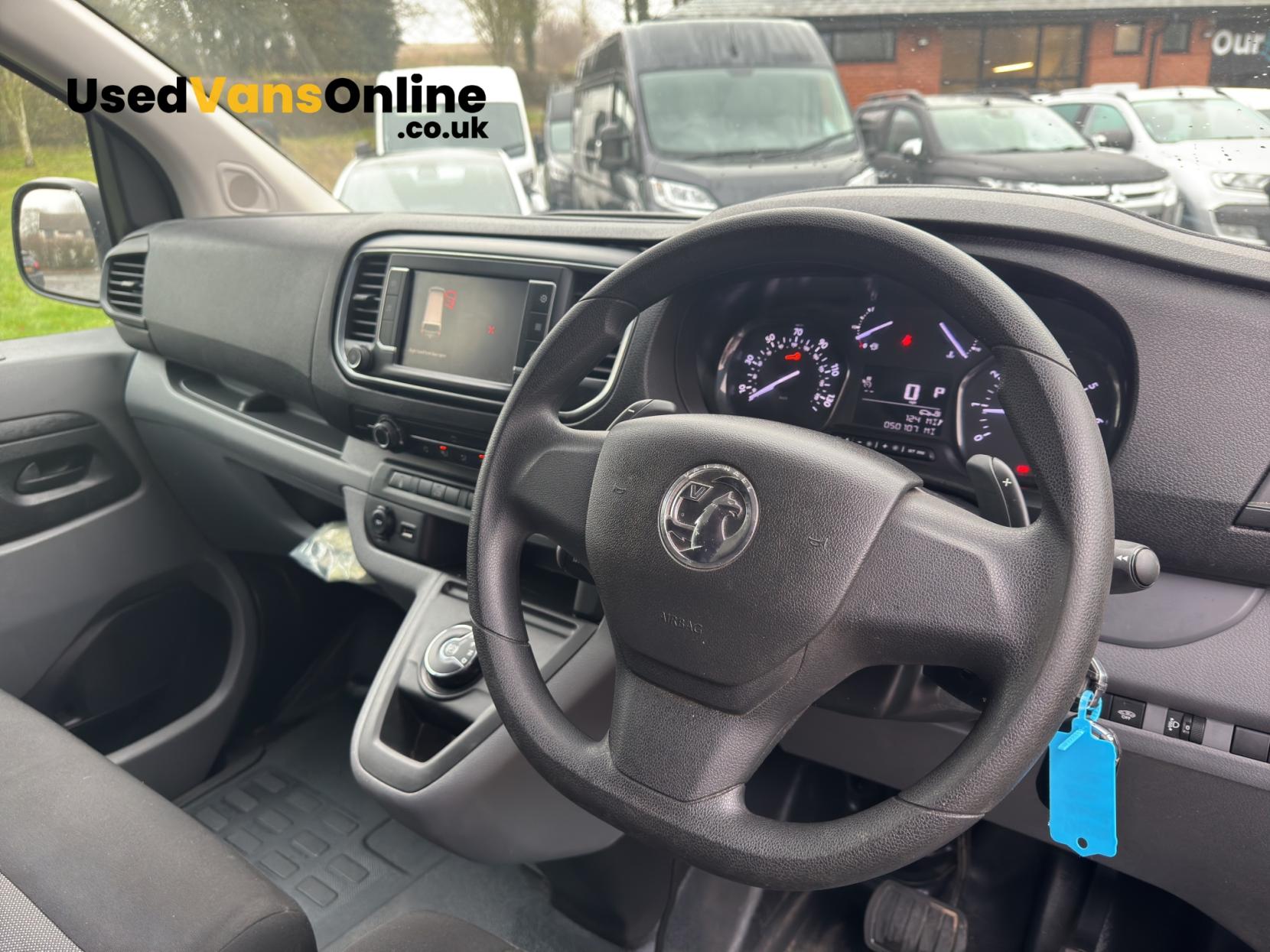 Vauxhall Vivaro 2.0 Turbo D 3100 Dynamic Panel Van 6dr Diesel Auto L2 H1 Euro 6 (s/s) (145 ps)