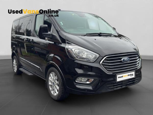 Ford Tourneo Custom 2.0 310 EcoBlue Titanium Minibus Double Cab 5dr Diesel Auto L1 Euro 6 (s/s) (170 ps)