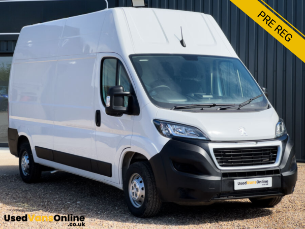 Peugeot Boxer 2.2 BlueHDi 335 Professional Premium + Panel Van 5dr Diesel Manual L3 Extra High Roof Euro 6 (s/s) (140 ps)