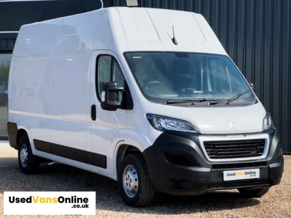 Peugeot Boxer 2.2 BlueHDi 335 Professional Premium + Panel Van 5dr Diesel Manual L3 Extra High Roof Euro 6 (s/s) (140 ps)