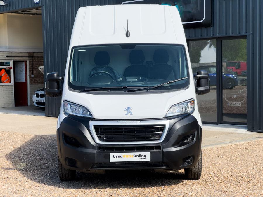 Peugeot Boxer 2.2 BlueHDi 335 Professional Premium + Panel Van 5dr Diesel Manual L3 Extra High Roof Euro 6 (s/s) (140 ps)