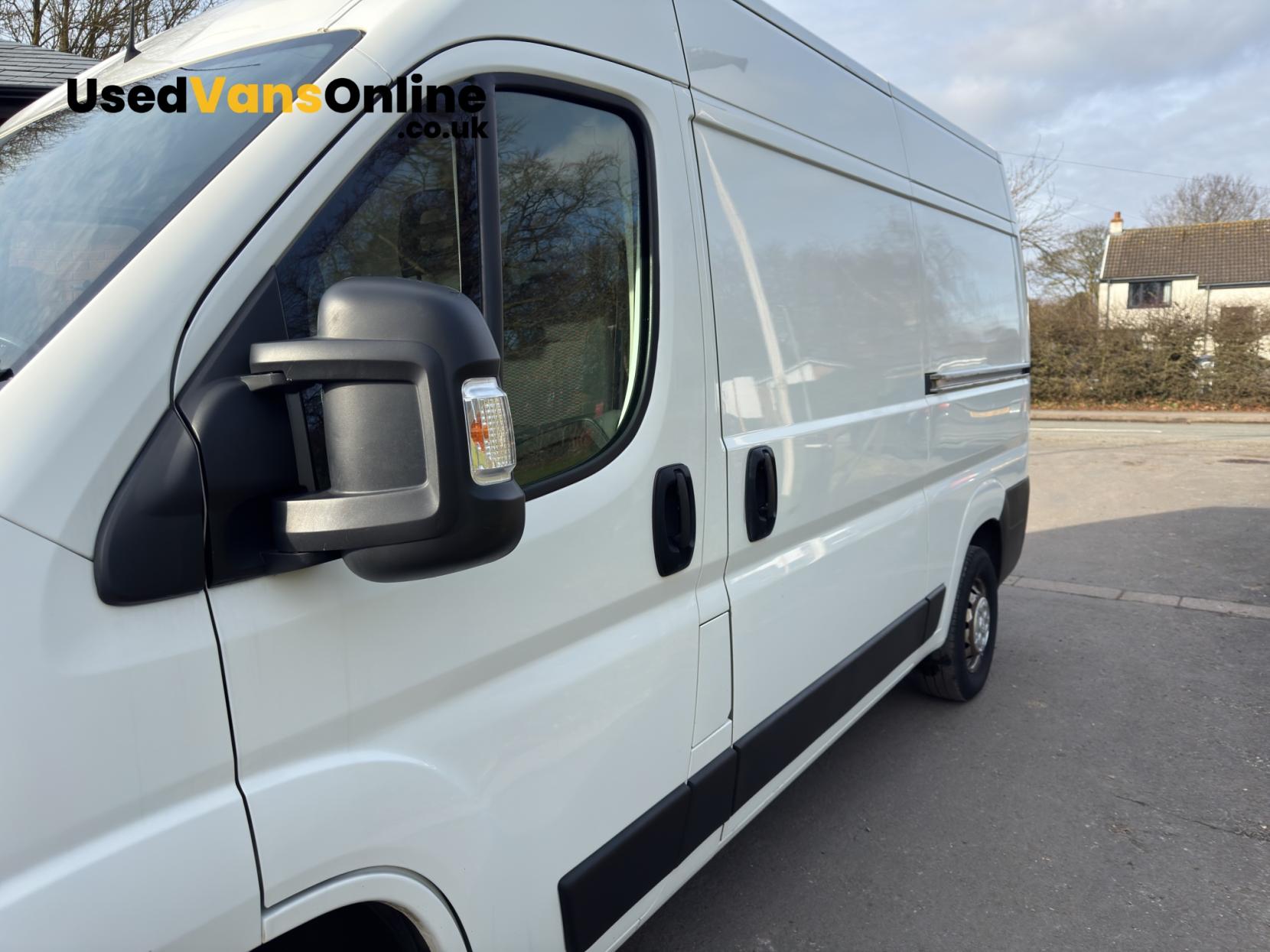 Citroen Relay 2.0 BlueHDi 35 Enterprise Panel Van 5dr Diesel Manual L2 High Roof Euro 6 (130 ps)