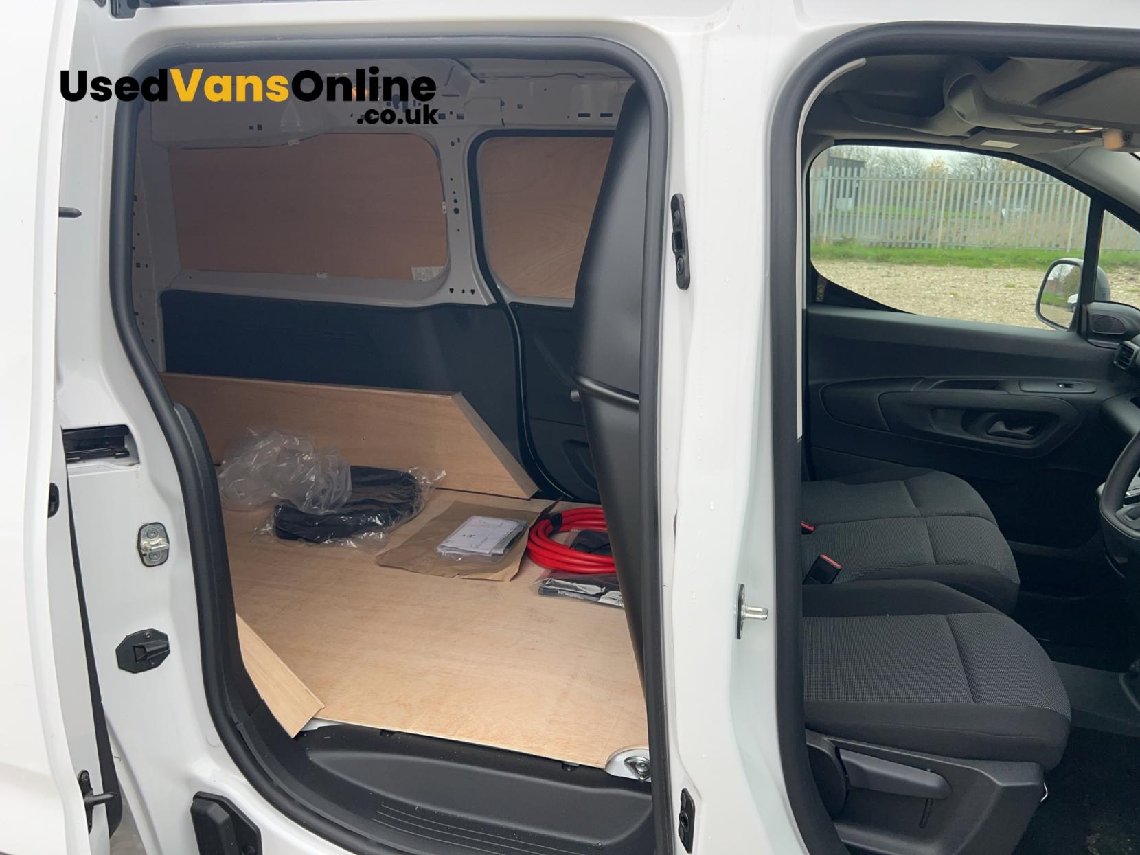 Citroen e-Berlingo 750 50kWh Enterprise Edition XL Panel Van 6dr Electric Auto LWB (7.4kW Charger) (136 ps)