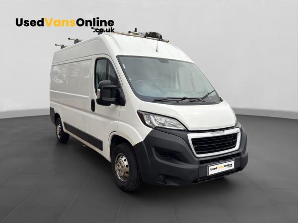 Peugeot Boxer 2.0 BlueHDi 335 Professional Panel Van 5dr Diesel Manual L2 H2 Euro 6 (130 ps)