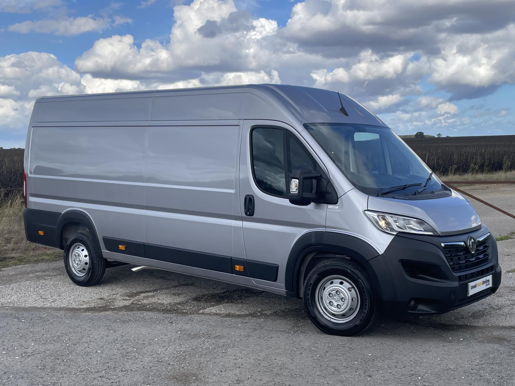 Vauxhall Movano 2.2 CDTi 3500 BiTurbo HDT Prime Panel Van 5dr Diesel Manual FWD L4 Medium Roof Euro 6 (s/s) (140 ps)