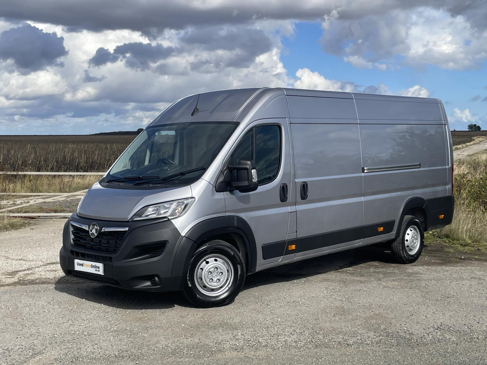 Vauxhall Movano 2.2 CDTi 3500 BiTurbo HDT Prime Panel Van 5dr Diesel Manual FWD L4 Medium Roof Euro 6 (s/s) (140 ps)