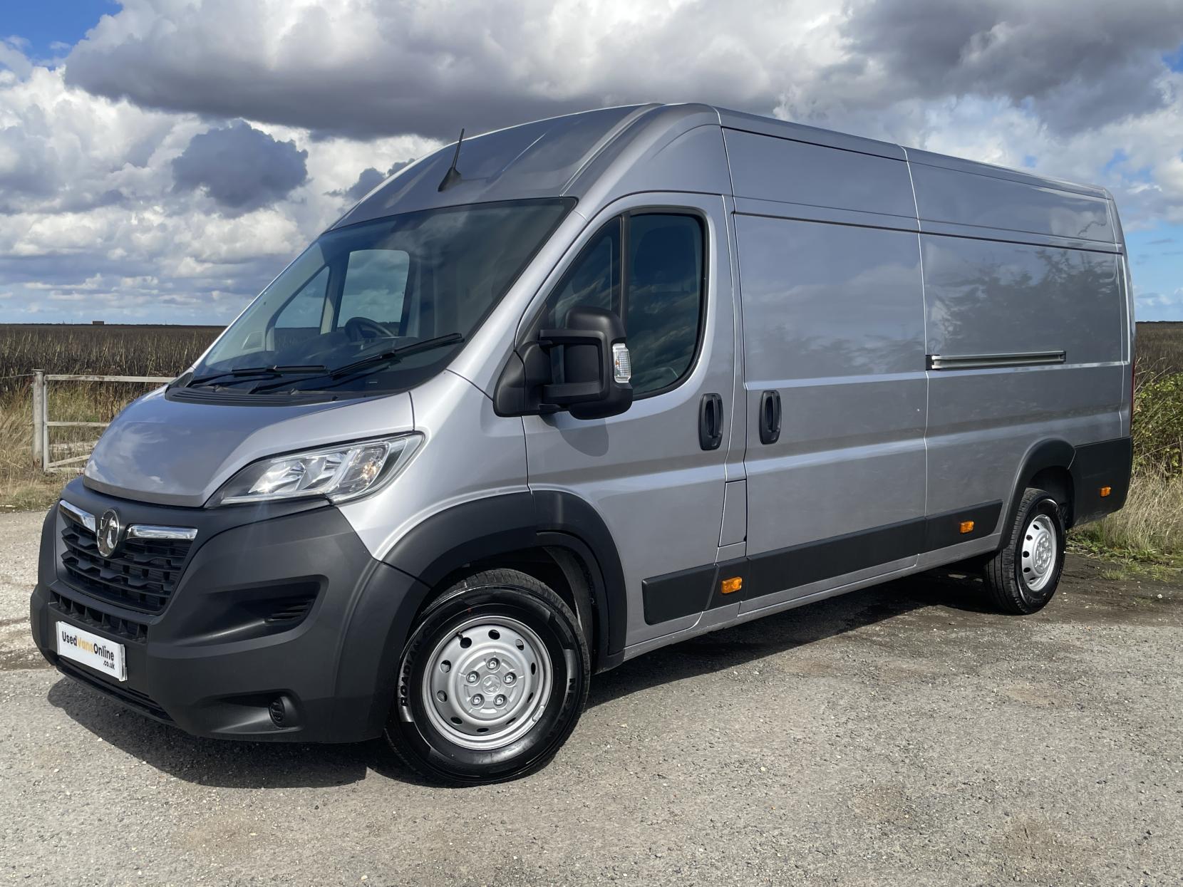 Vauxhall Movano 2.2 CDTi 3500 BiTurbo HDT Prime Panel Van 5dr Diesel Manual FWD L4 Medium Roof Euro 6 (s/s) (140 ps)