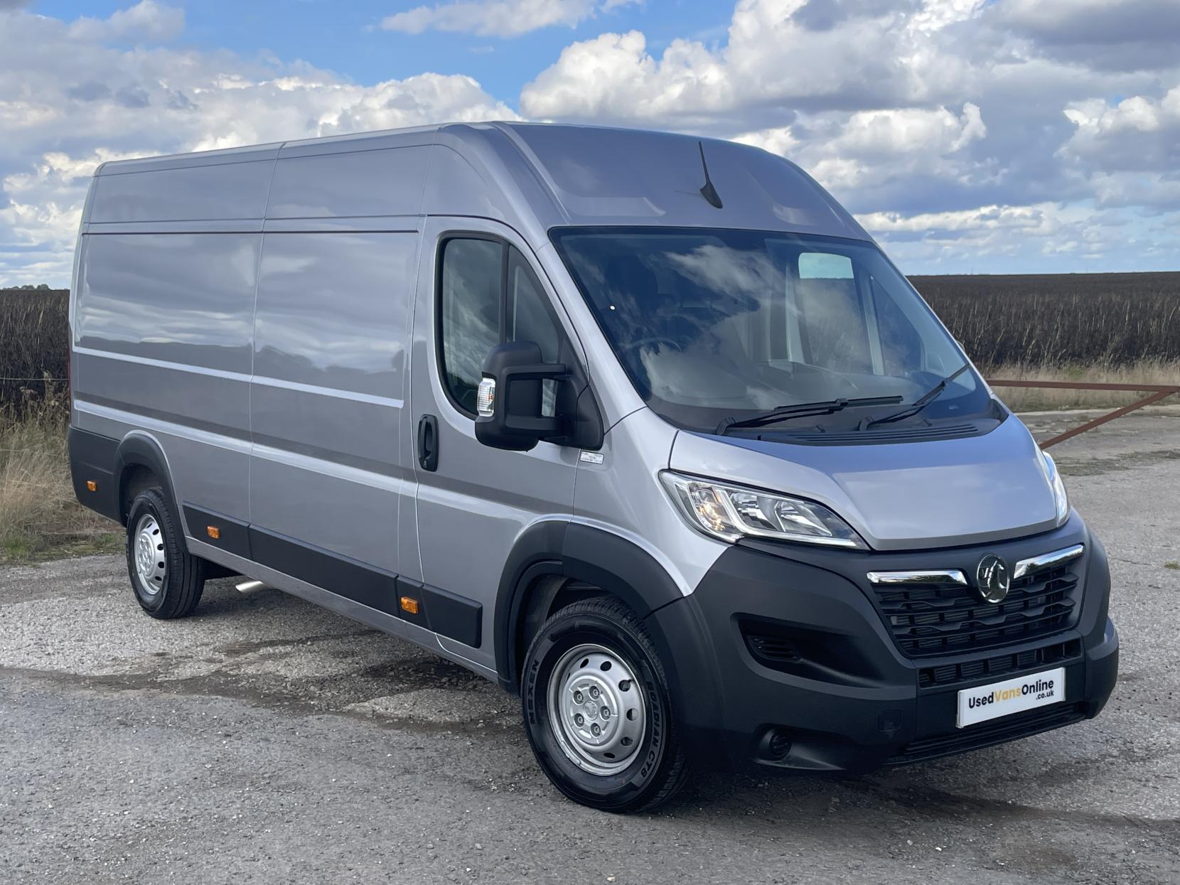 Vauxhall Movano 2.2 CDTi 3500 BiTurbo HDT Prime Panel Van 5dr Diesel Manual FWD L4 Medium Roof Euro 6 (s/s) (140 ps)