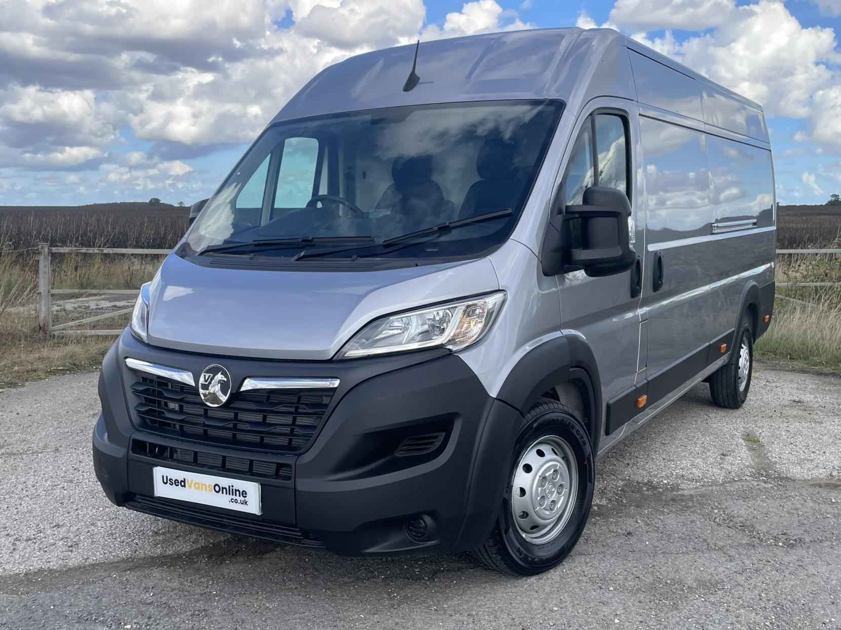 Vauxhall Movano 2.2 CDTi 3500 BiTurbo HDT Prime Panel Van 5dr Diesel Manual FWD L4 Medium Roof Euro 6 (s/s) (140 ps)